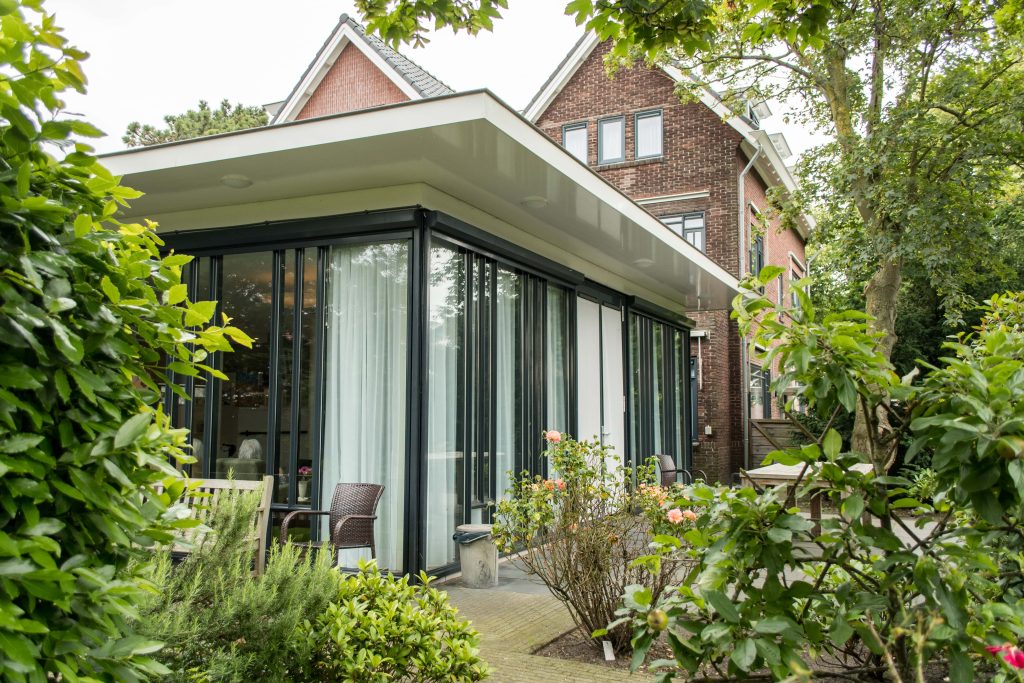 Villa Velsen IJmuiden | Kleinschalig Wonen | Tuinaanzicht